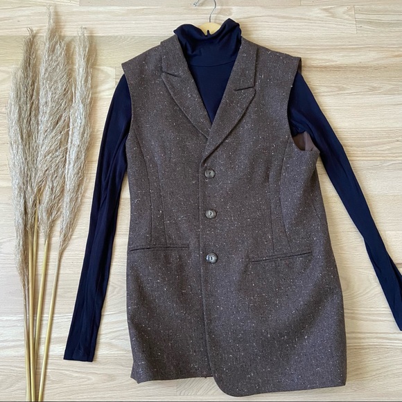 Brown Sleeveless Blazer - Picture 2 of 9